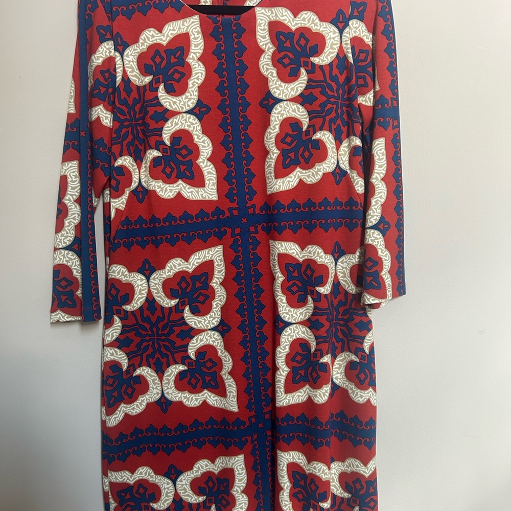 J. McLaughlin Red and Blue Geometric pattern Long Sleeve Dress in size L.